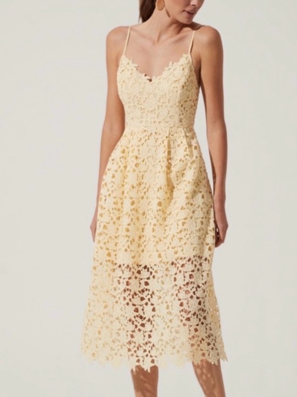 ASTR The Label Yellow Lace Midi Dress